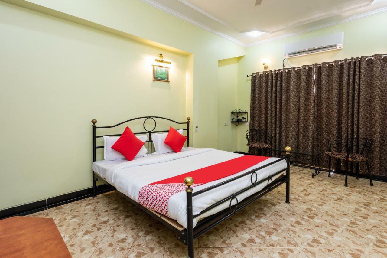 Oyo 38142 Girdhar Mahal Hotel Indore Exterior foto